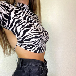 HEYounGIRL Animal Zebra Print Backless Cropped Tshirt Women Sexy Long Sleeve T-shirt Ladies Fashion Crop Tops Tees Streetwear