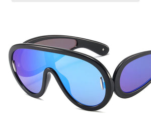 Trendy Fashion Large Rim One-piece Sunglasses For Women